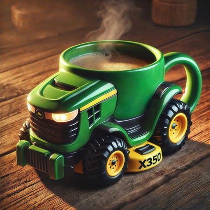 Taza de café retro con forma de tractor agrícola.